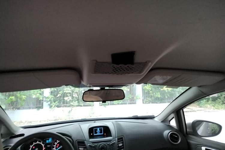 Used Ford Fiesta 2013 Sedan 1.5L Manual Fashion Edition
