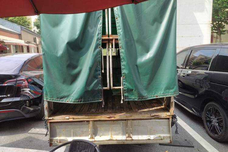 Used Wuling Zhiguang Small Truck 2016 1.2L Single-Row LSI