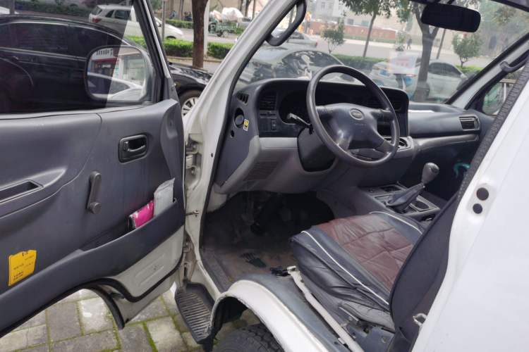 Used Jinbei Hiace 2014 2.0L 5th Generation Kuaiyunwang Business Version 4G20B
