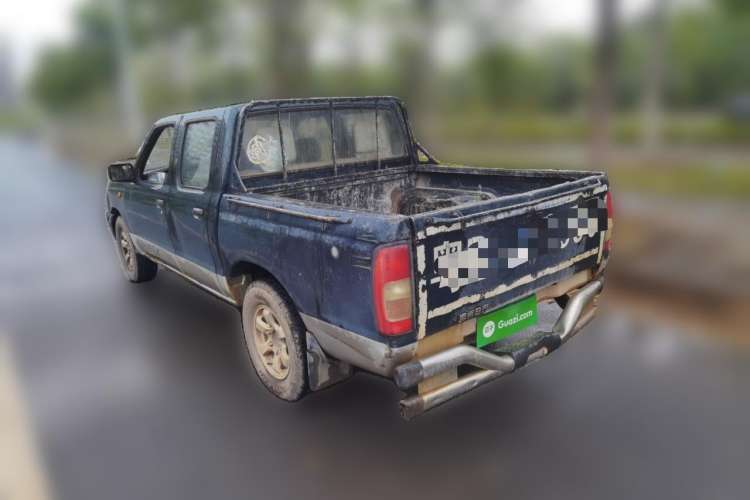 Used Dongfeng Ruichi 2013 2.5T Diesel Two-Wheel-Drive Standard Version ZD25TCI