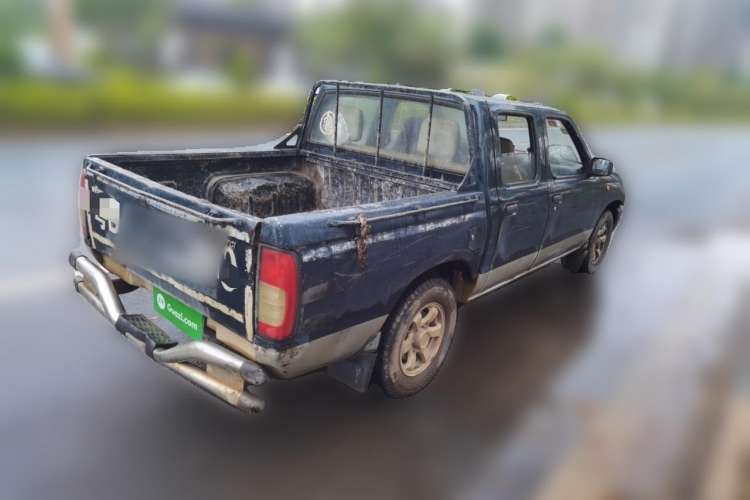 Used Dongfeng Ruichi 2013 2.5T Diesel Two-Wheel-Drive Standard Version ZD25TCI