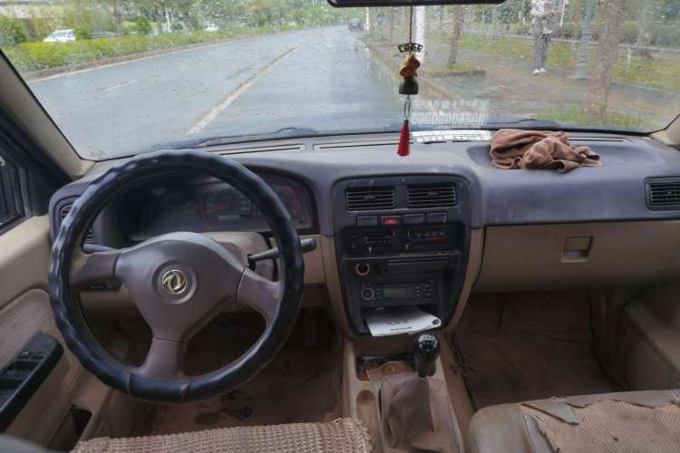 Used Dongfeng Ruichi 2013 2.5T Diesel Two-Wheel-Drive Standard Version ZD25TCI