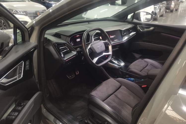 Used Audi Q4 e-tron 2022 50 e-tron quattro Visionary Edition