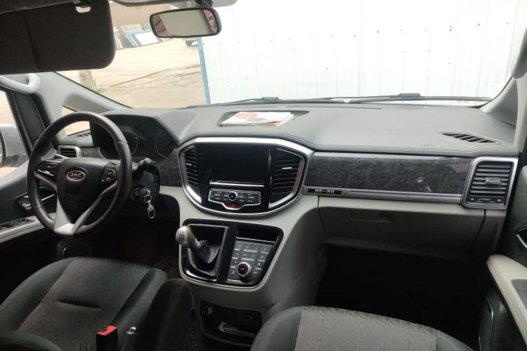 Used JAC Refine M4 2017 1.9T Diesel Manual Luxury Model