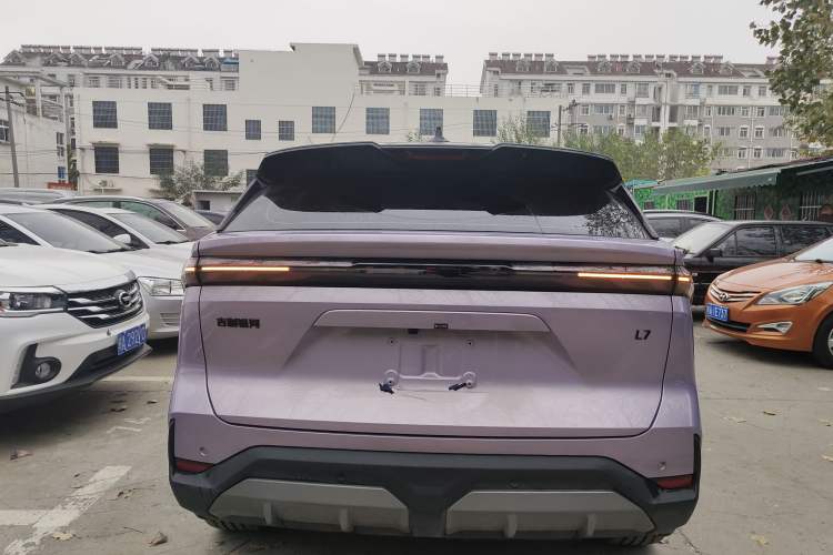 Used Geely Galaxy L7 2023 1.5T 115 km Starship
