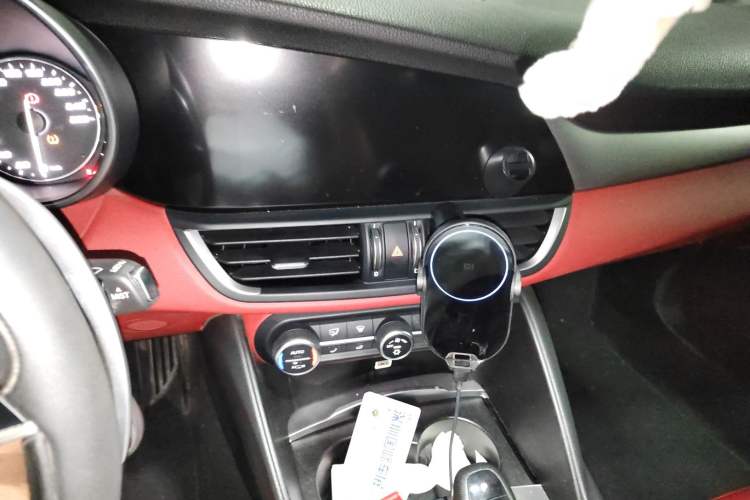 Used Alfa Romeo Giulia 2017 2.0T 280HP Milano Limited Edition Audio And AC Panel