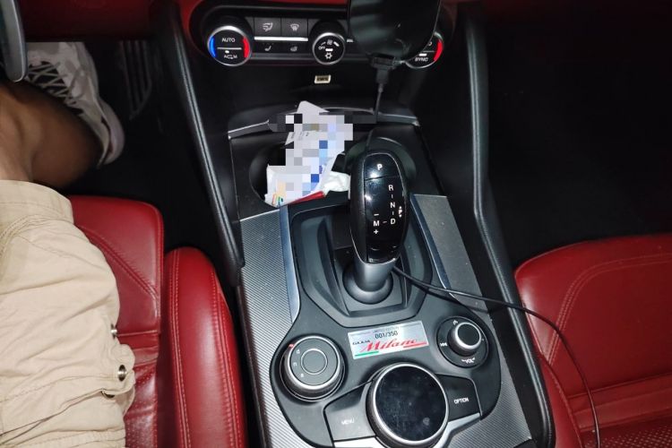 Used Alfa Romeo Giulia 2017 2.0T 280HP Milano Limited Edition Gear Lever