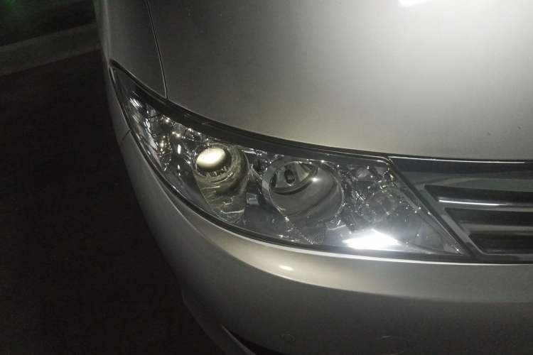 Used BYD M6 2013 2.4L Manual Luxury Model
