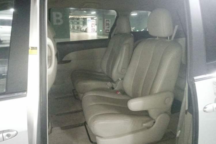 Used BYD M6 2013 2.4L Manual Luxury Model
