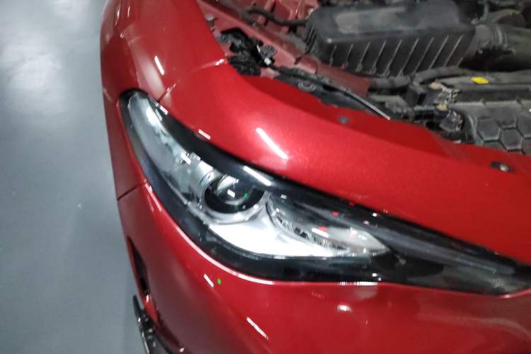 Used Alfa Romeo Giulia 2017 2.0T 280HP Milano Limited Edition Right Front Headlight