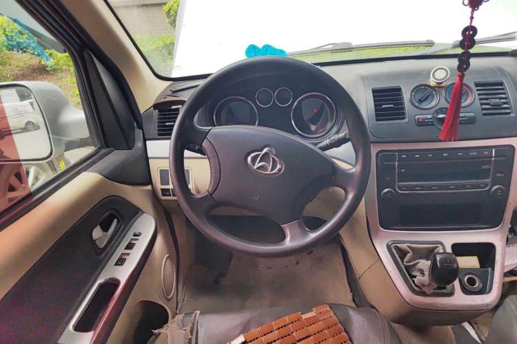 Used CHANGAN KAICHENG Ruixing M90 2017 2.0L Value Edition 6-Seater Hatchback 4G94S