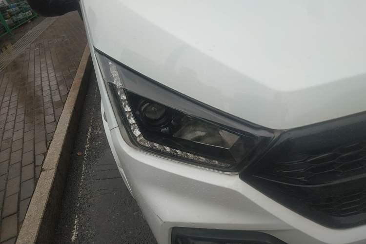 Used JMC Transit 2021 2.8T Space King Standard Version Short Wheelbase Mid-Height Roof 6-Seater Diesel Euro VI JX493
