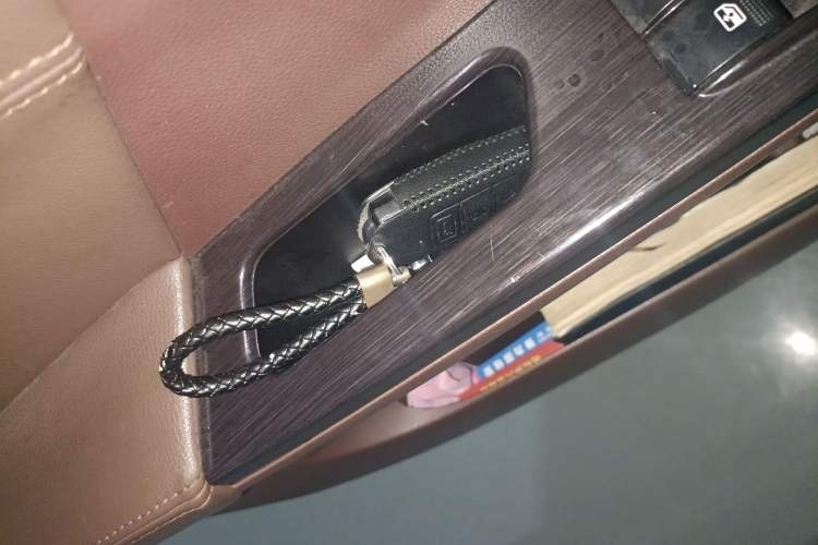 Used FORTHING SX6 2016 1.6L CVT Deluxe Model
