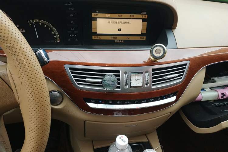 Used Mercedes-Benz S-Class 2006 S 300
