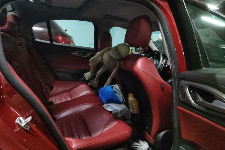 Used Alfa Romeo Giulia 2017 2.0T 280HP Milano Limited Edition Left Rear Seat