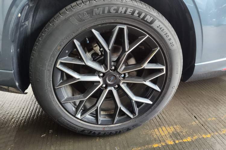 Used Oshan Z6 2022 Blue Whale 1.5T DCT Smart Navigation Model