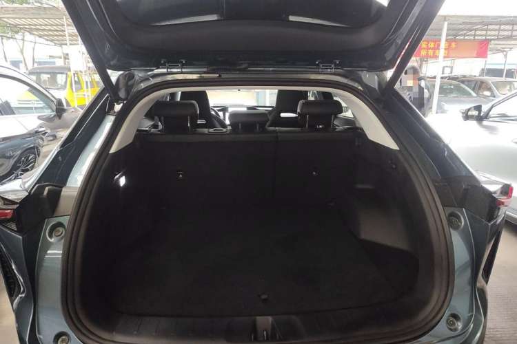 Used Oshan Z6 2022 Blue Whale 1.5T DCT Smart Navigation Model