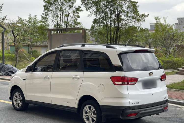 Used HYOSOW H3 2017 1.5L Manual Comfort Sunroof Version