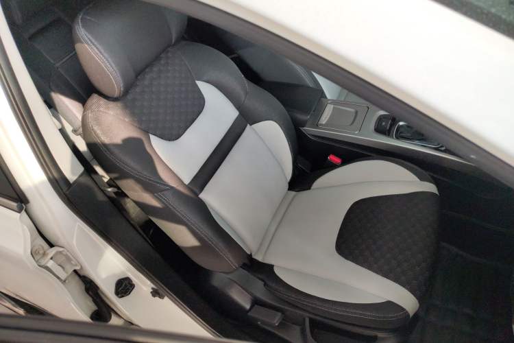 Used Luxgen U6 SUV 2014 1.8T Charm Version
