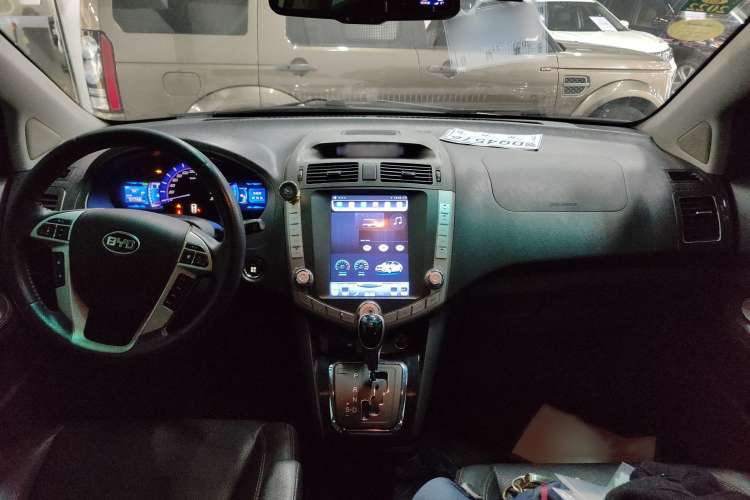 Used BYD S6 2014 2.4L Automatic Prestige 5-Seater
