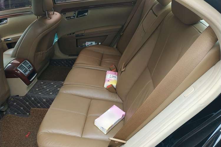 Used Mercedes-Benz S-Class 2006 S 300
