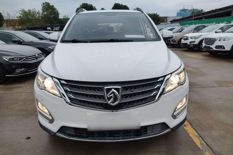 Used Baojun 560 2016 1.5T Manual Luxury Model
