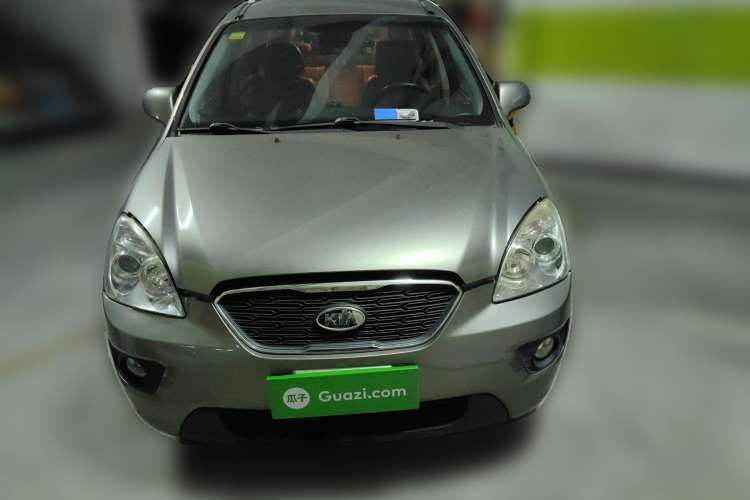 Used Kia 2011 2.0L 7-Seater Automatic Standard Edition
