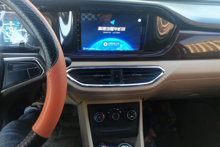 Used CHANGAN KUAYUE Xing V5 2021 1.5L Jinbao Edition Comfort Version JL473QH Audio And AC Panel