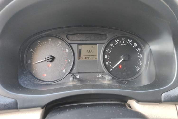 Used Skoda Fabia 2014 1.4L Automatic Crystal Edition
