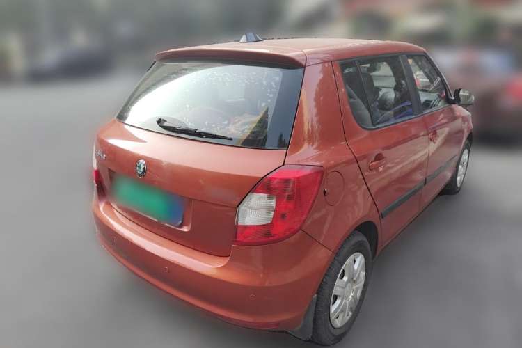 Used Skoda Fabia 2014 1.4L Automatic Crystal Edition
