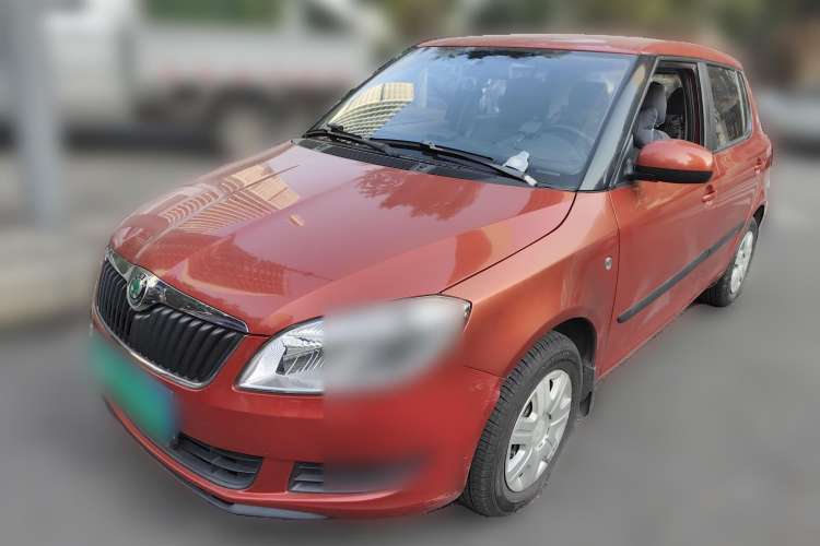 Used Skoda Fabia 2014 1.4L Automatic Crystal Edition