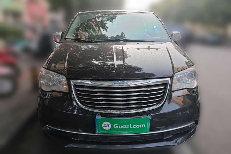 Used Chrysler Grand Voyager 2014 3.6L Comfort Edition Front