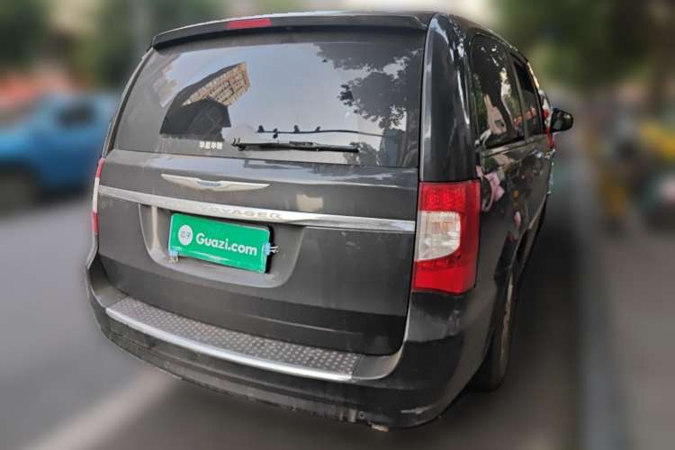 Used Chrysler Grand Voyager 2014 3.6L Comfort Edition Rear Right 45 Deg