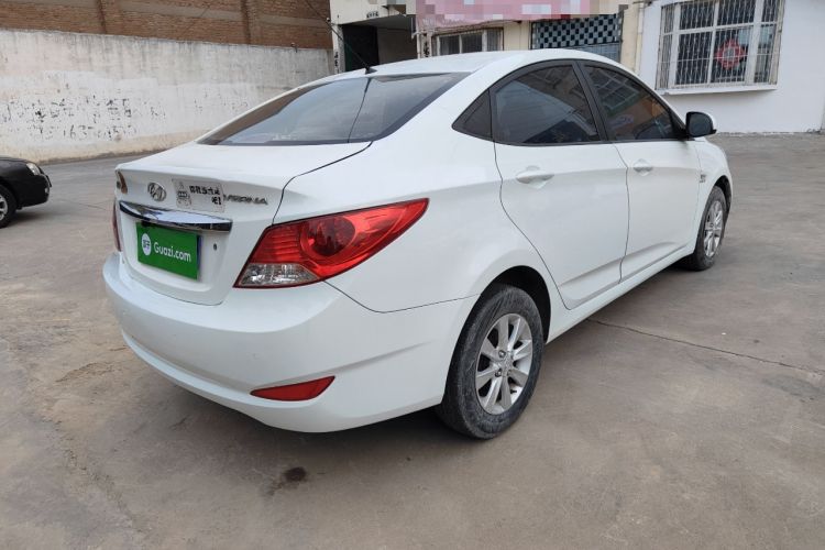 Used Hyundai Verna (older generation) 2013 Sedan 1.4L Automatic Standard GL Model
