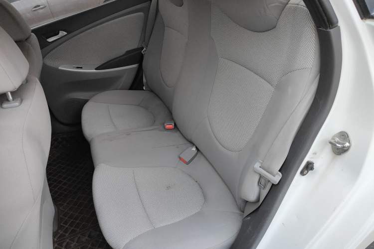 Used Hyundai Verna (older generation) 2013 Sedan 1.4L Automatic Standard GL Model
