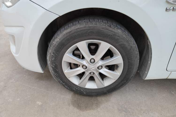 Used Hyundai Verna (older generation) 2013 Sedan 1.4L Automatic Standard GL Model
