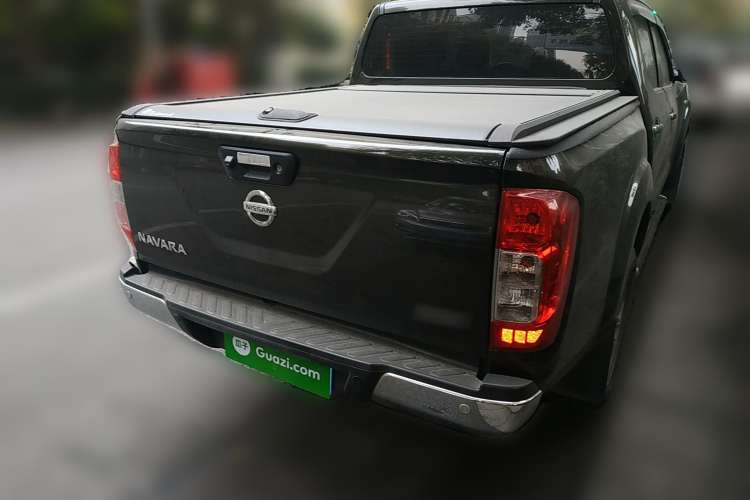 Used Nissan Navara 2017 2.5L Automatic 4x4 Luxury Edition QR25
