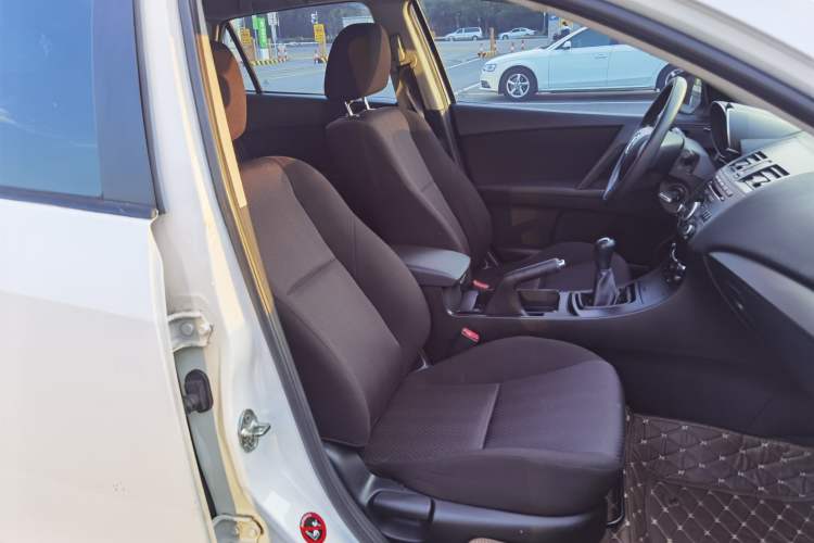 Used Mazda Mazda 3 2012 Hatchback 1.6L Manual Comfort Model
