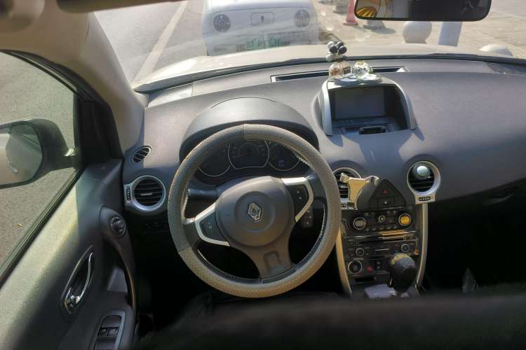 Used Renault Koleos 2014 2.0L Two-Wheel Drive Fashion Edition