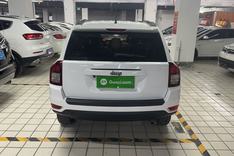 Used Jeep Compass 2015 2.0L two-wheel drive sport version