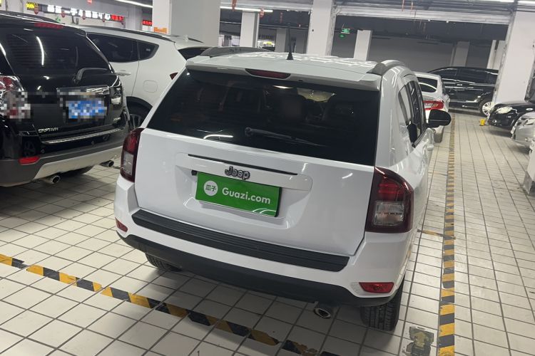 Used Jeep Compass 2015 2.0L two-wheel drive sport version