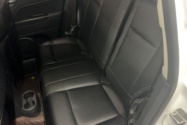 Used Jeep Compass 2015 2.0L two-wheel drive sport version