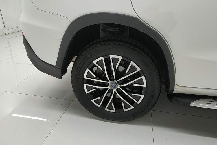 Used BYD Song New Energy 2017 Song DM 1.5TID All-Wheel Drive Luxury Model
