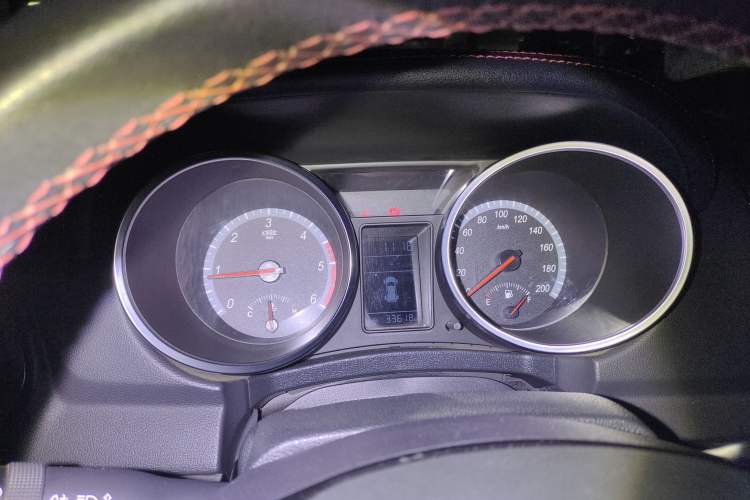 Used Huanghai N3 2017 2.5T Manual 4x4 Sport Edition JE4D25Q5A
