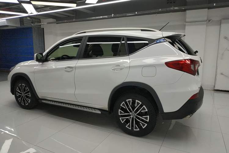 Used BYD Song New Energy 2017 Song DM 1.5TID All-Wheel Drive Luxury Model
