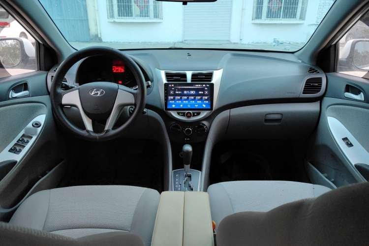 Used Hyundai Verna (older generation) 2013 Sedan 1.4L Automatic Standard GL Model
