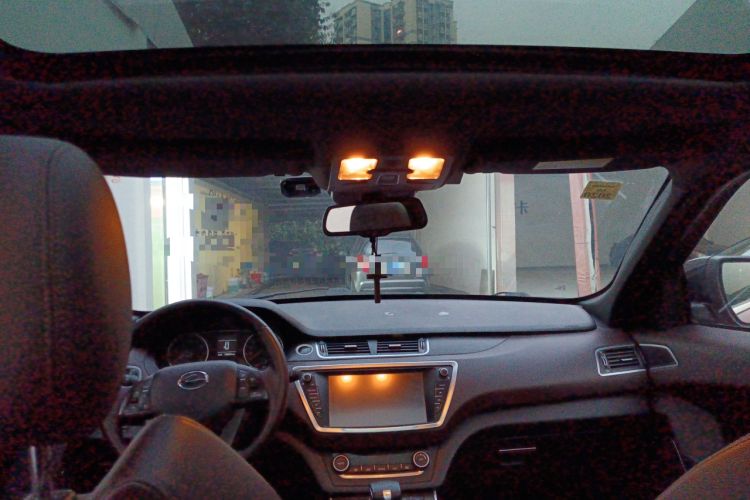 Used Land X7 2015 2.0T Panoramic Prestige Edition
