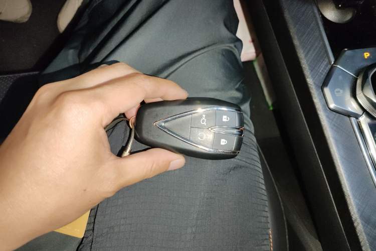 Used Changan UNI-V 2022 1.5T Prestige Version