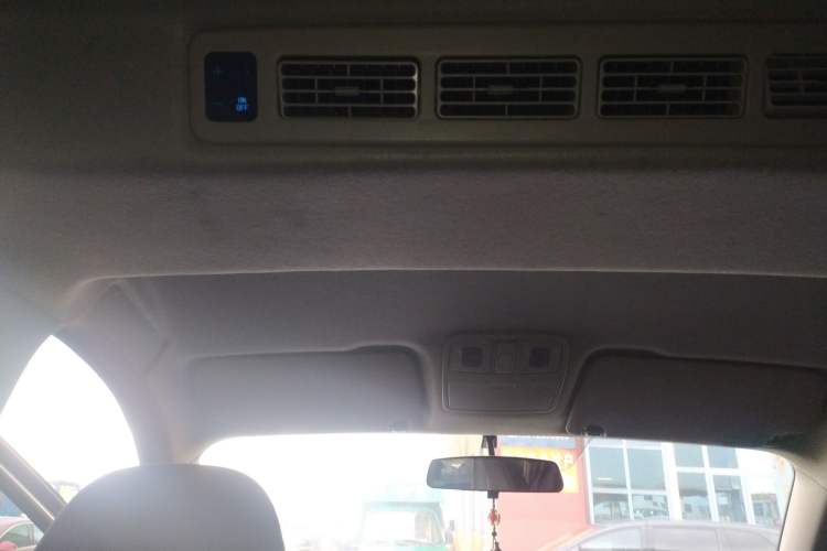 Used Dongfeng Fengon 380 2022 1.5L Comfort-Class Passenger Vehicle (Steel Spring) with 7 Seats