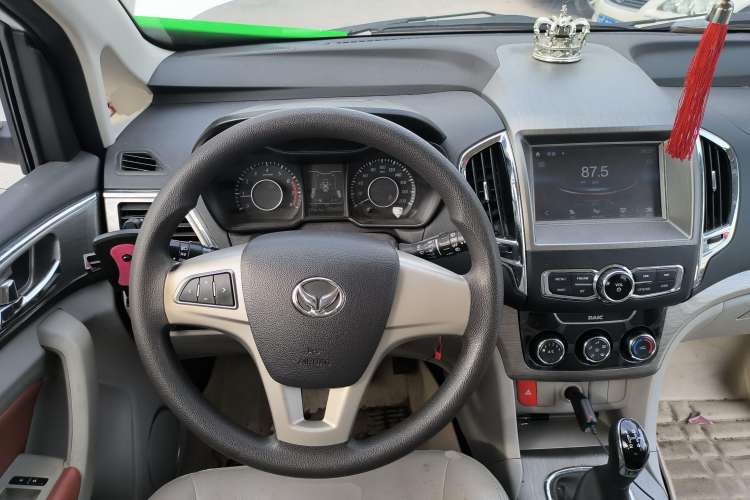 Used HYOSOW 2016 H3F 1.5L Manual Luxury Model

